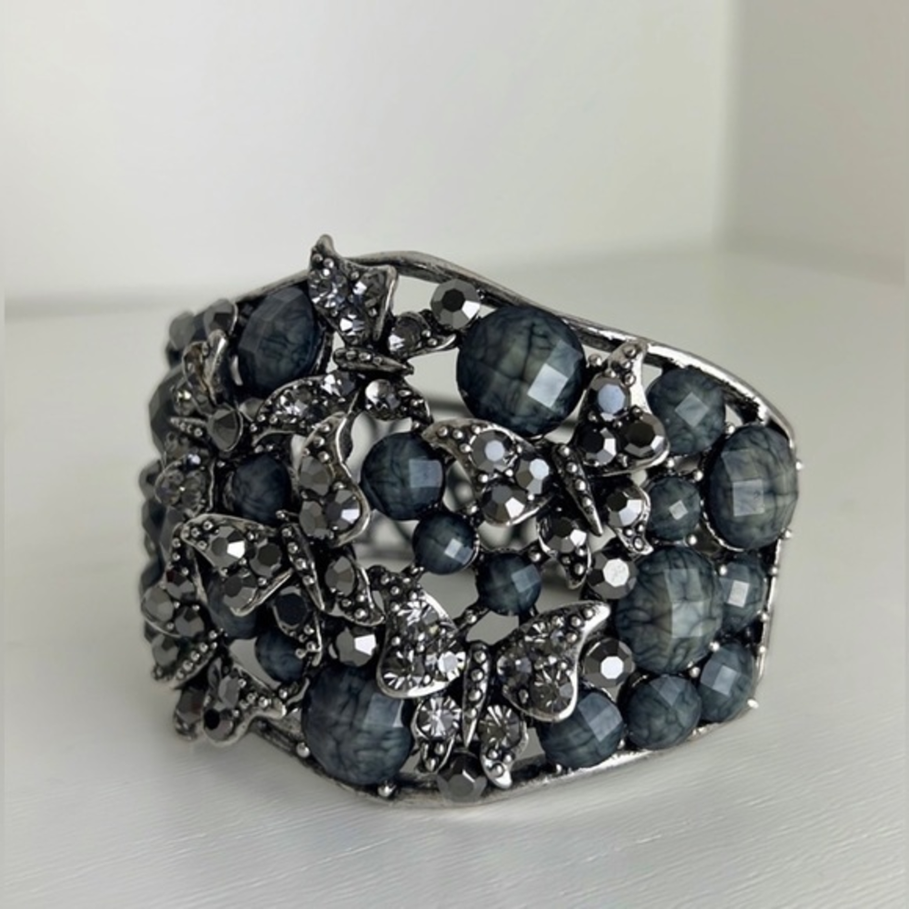BLING CRYSTAL BUTTERFLY BRACELET/BANGLE‎